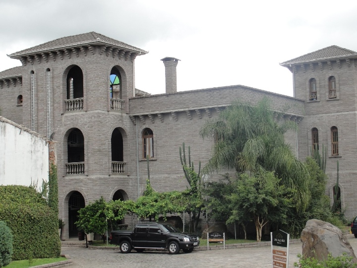 Vin�cola Casa Valduga