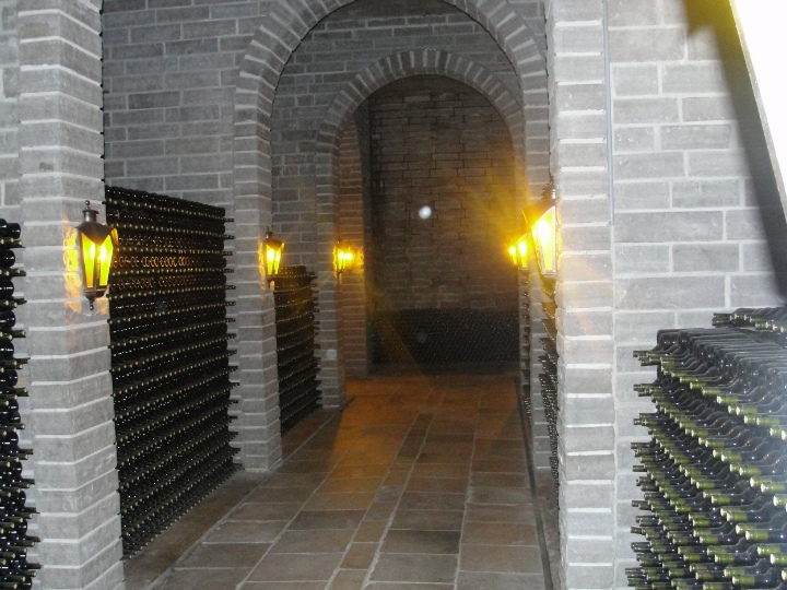 Adega na vin�cola Casa Valduga