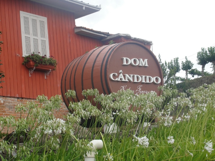 Vin�cola Dom C�ndido