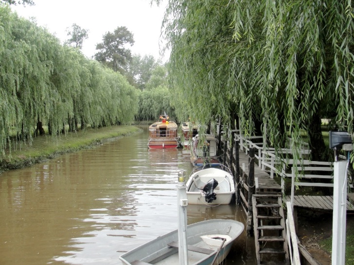 Canal no Delta do Tigre
