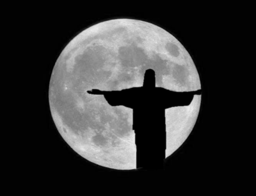 Cristo e a lua