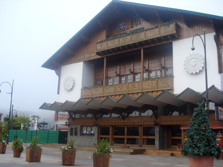 Pal�cio dos Festivais onde ocorre o tradicional Festival de Cinema de Gramado