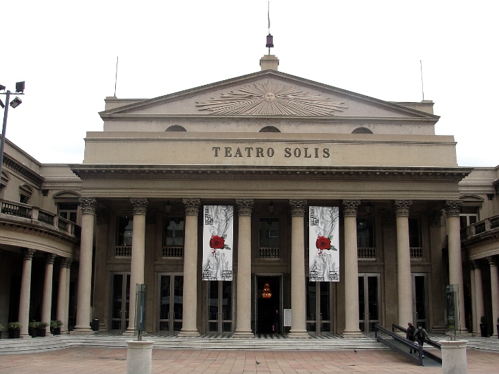 Foto do Teatro Solís em Montevidéu
