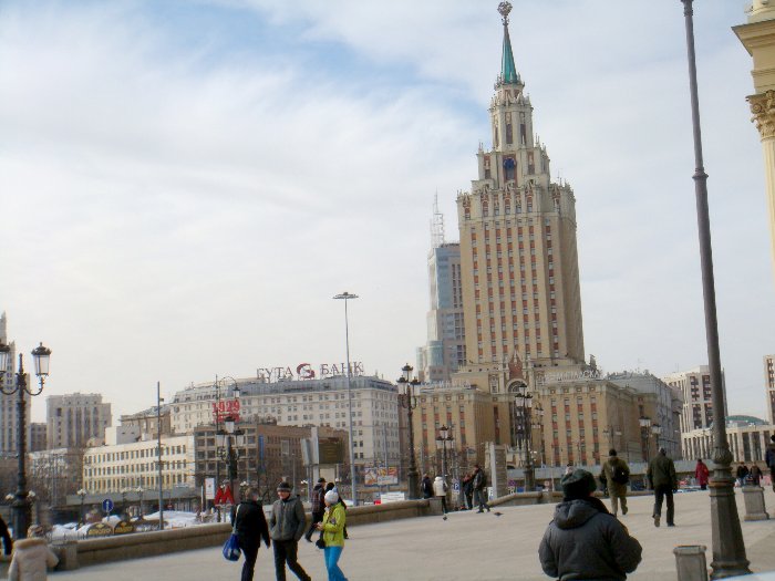 Conforme andamos, mais edifícios no melhor estilo russo