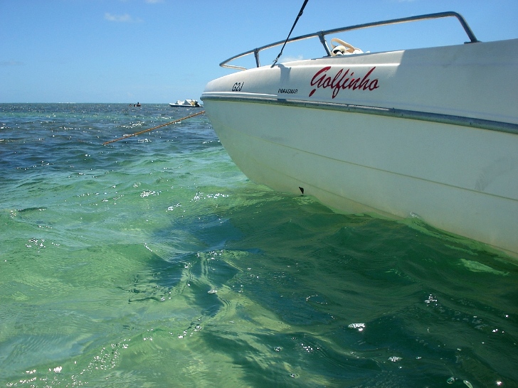 Piscinas naturais no oceano - Ilha de Itamarac�