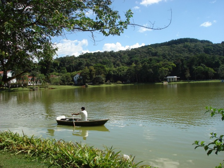 Lago no Parque das Águas de São Lourenço